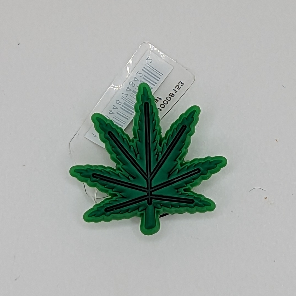 Jibbitz Pot Leaf Croc Charm
